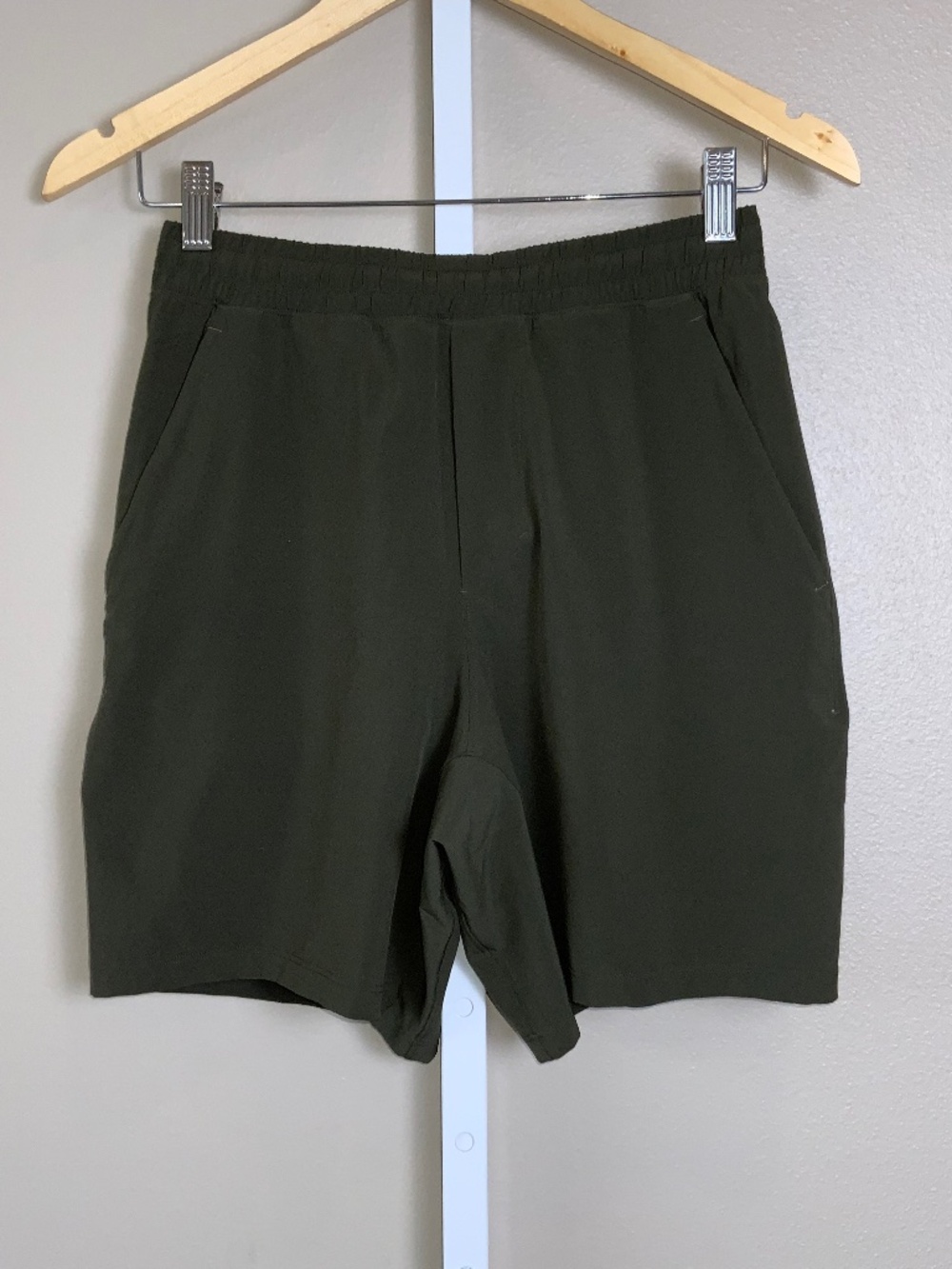 Lululemon Pace Breaker Linerless Short 7"